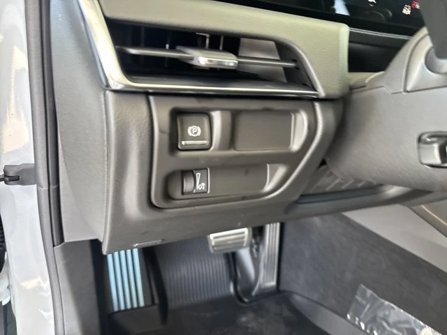 2026 Cadillac CT5 - Image 14 of 17