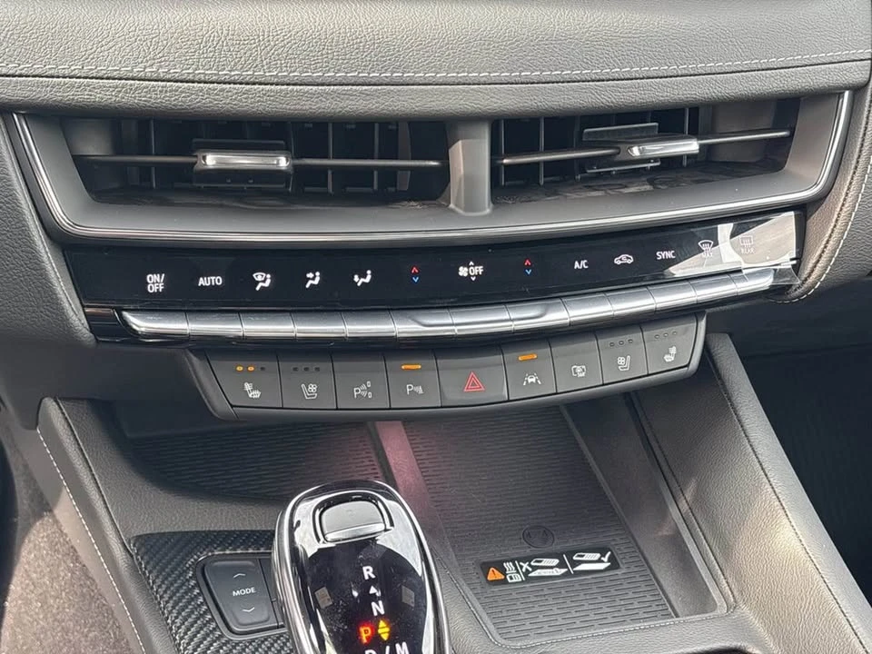 2026 Cadillac CT5-V - Image 15 of 19