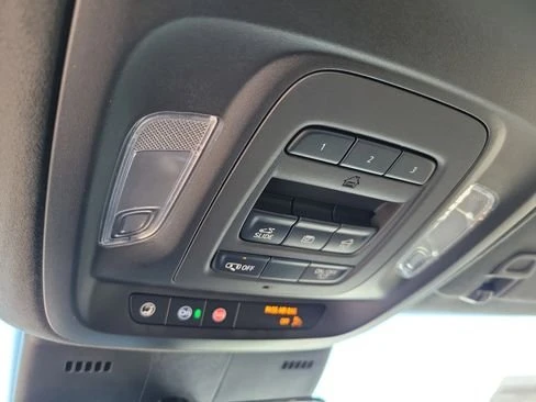 2026 Cadillac CT5-V - Image 18 of 20