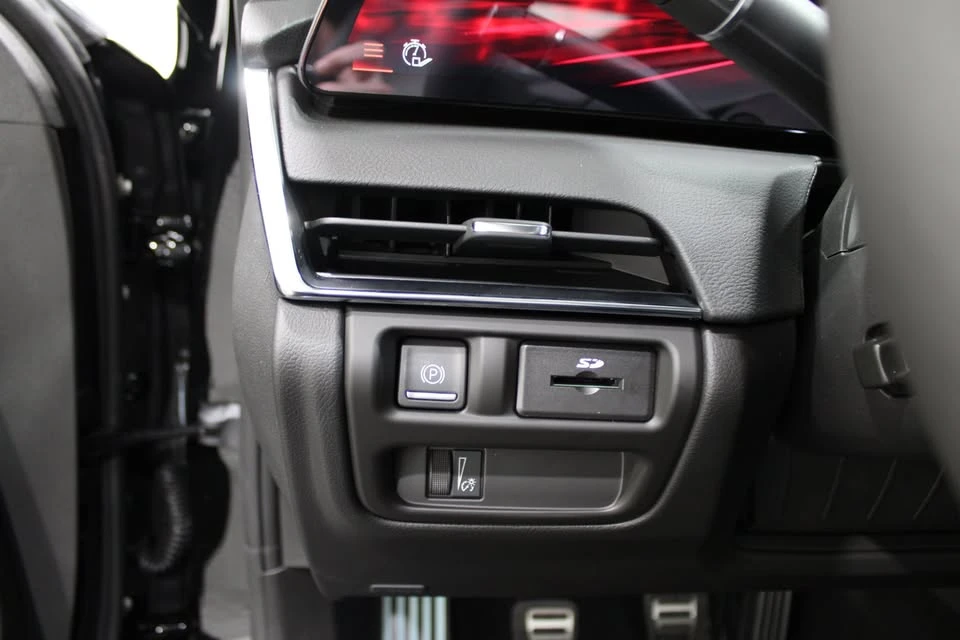 2026 Cadillac CT5-V Blackwing - Image 13 of 20