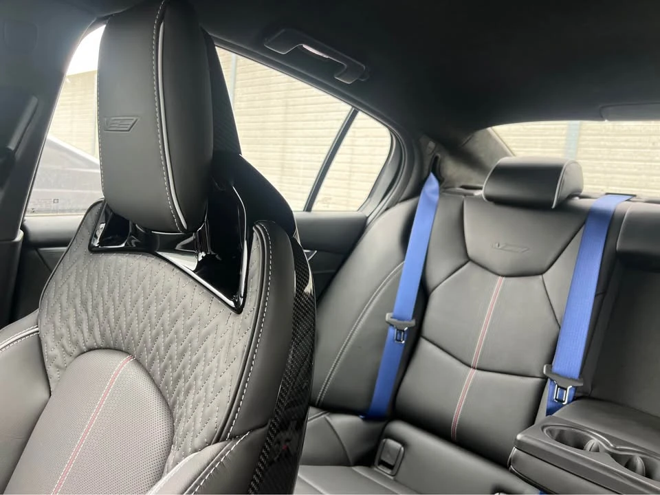 2026 Cadillac CT5-V - Image 5 of 10