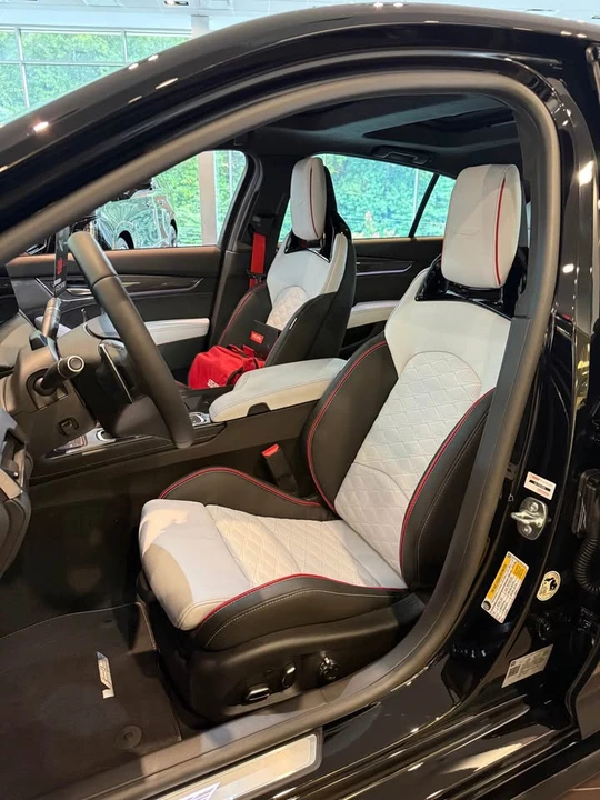 2026 Cadillac CT5-V Blackwing - Image 13 of 16
