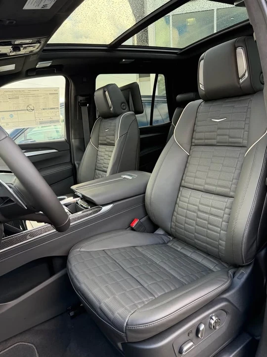 2026 Cadillac Escalade 5th Gen - Image 8 of 11