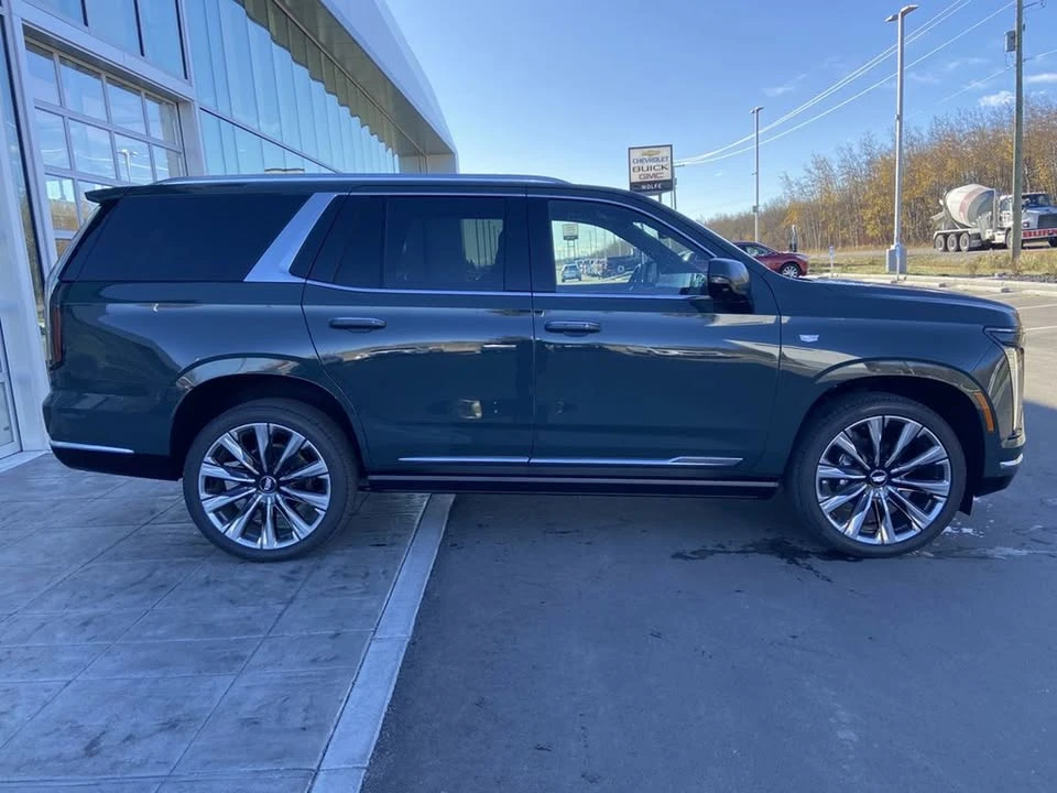 2026 Cadillac Escalade 5th Gen - Image 7 of 17