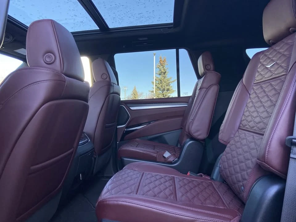 2026 Cadillac Escalade 5th Gen - Image 14 of 17
