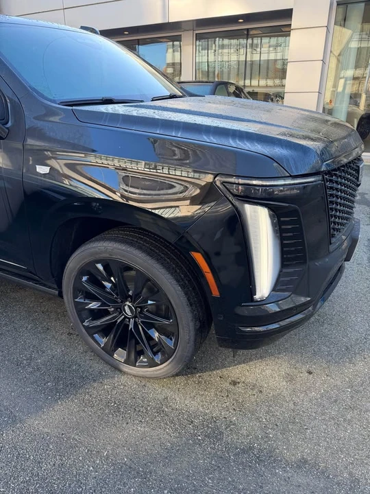 2026 Cadillac Escalade 5th Gen - Image 4 of 20