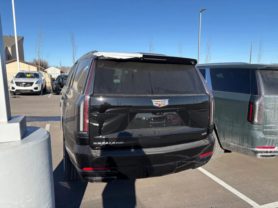 2026 Cadillac Escalade 5th Gen - Image 5 of 7