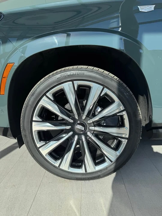 2026 Cadillac Escalade 5th Gen - Image 3 of 10