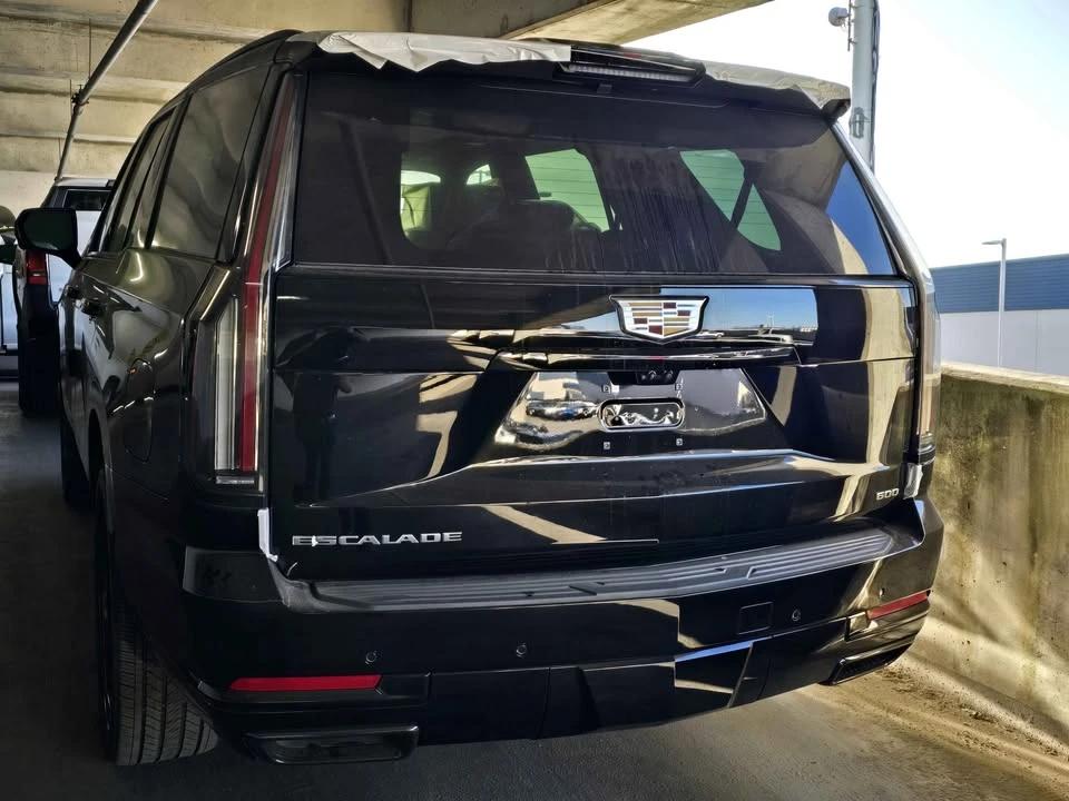 2026 Cadillac Escalade 5th Gen - Image 13 of 15