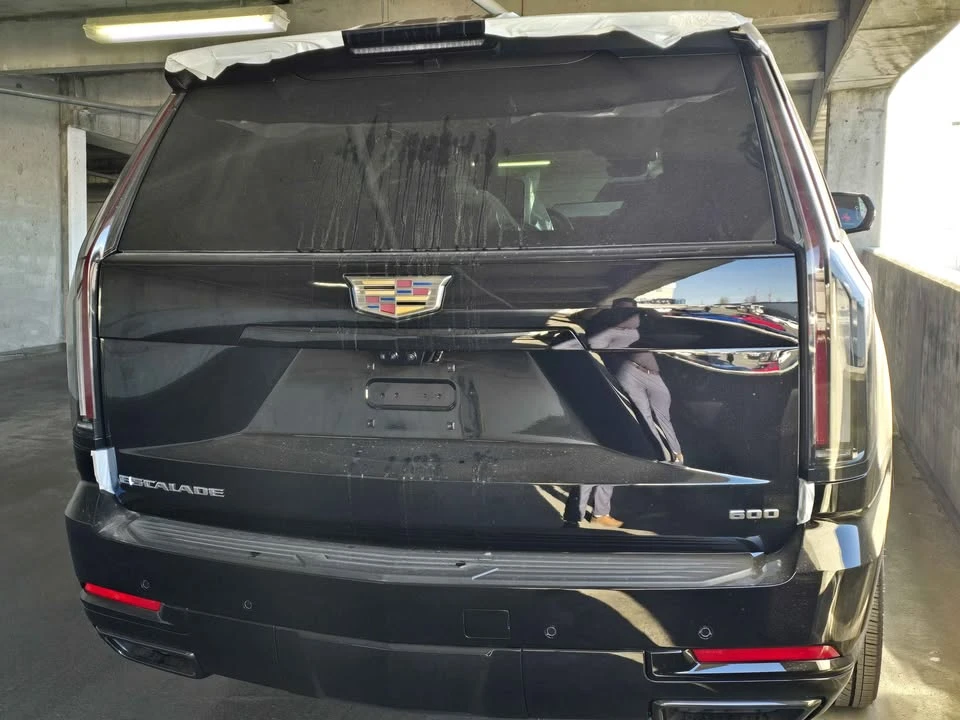 2026 Cadillac Escalade 5th Gen - Image 12 of 15