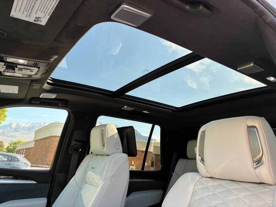 2026 Cadillac Escalade 5th Gen - Image 8 of 17