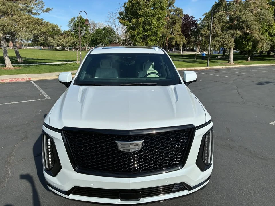 2026 Cadillac Escalade 5th Gen - Image 3 of 17