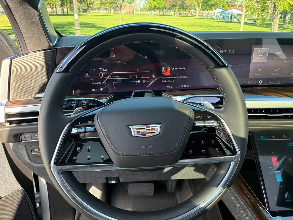 2026 Cadillac Escalade 5th Gen - Image 10 of 17