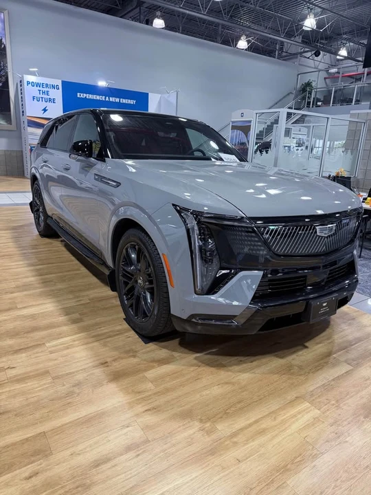 2026 Cadillac Escalade 5th Gen - Image 3 of 9
