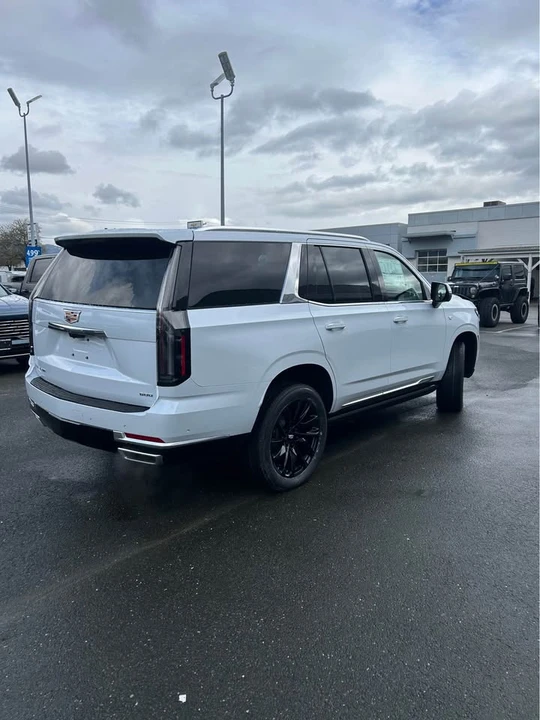 2026 Cadillac Escalade 5th Gen - Image 5 of 18