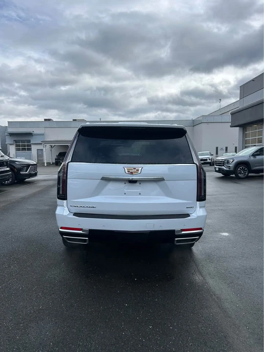 2026 Cadillac Escalade 5th Gen - Image 8 of 18