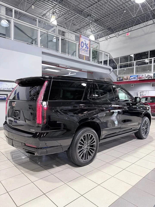 2026 Cadillac Escalade 5th Gen - Image 4 of 12