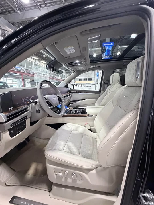 2026 Cadillac Escalade 5th Gen - Image 6 of 12