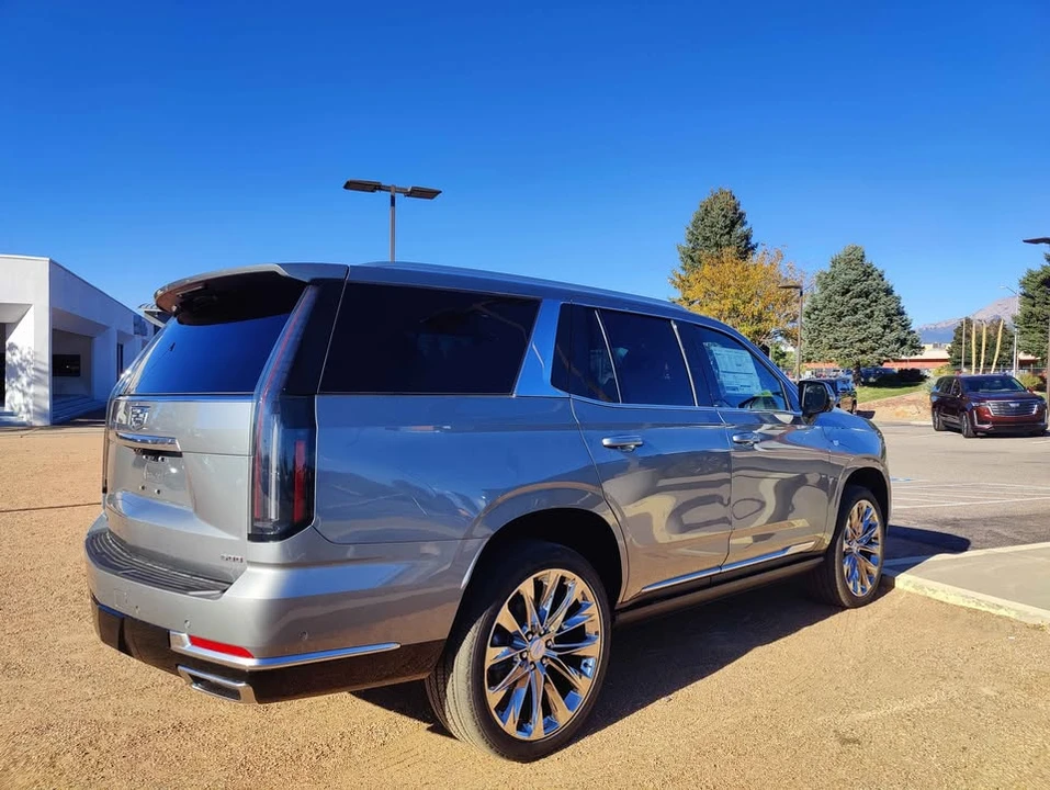 2026 Cadillac Escalade 5th Gen - Image 9 of 19