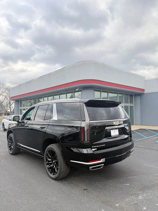 2026 Cadillac Escalade 5th Gen - Image 6 of 12