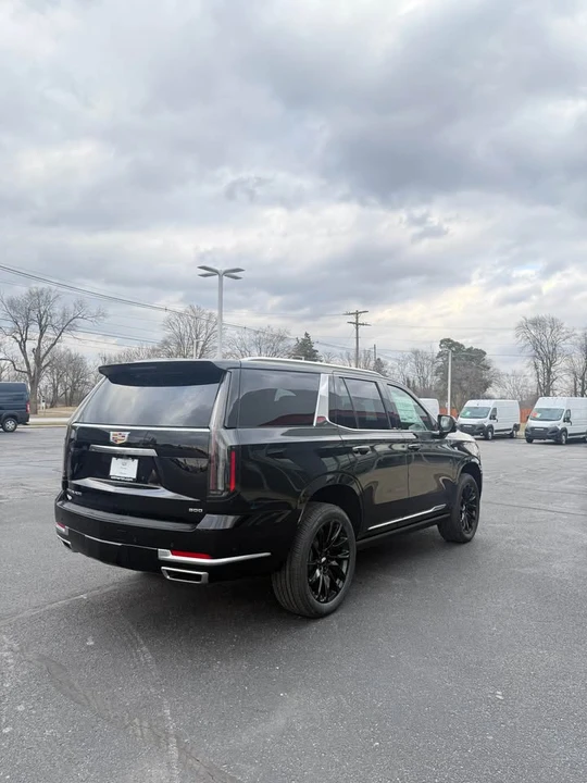 2026 Cadillac Escalade 5th Gen - Image 4 of 12