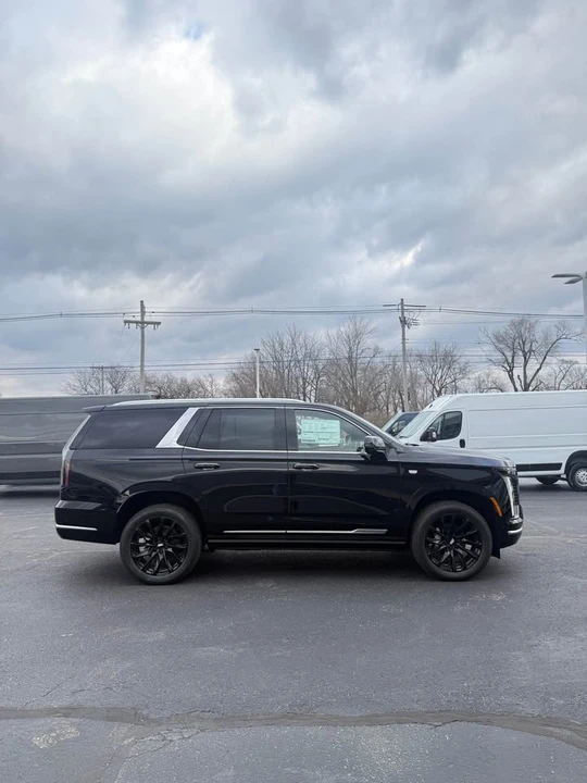 2026 Cadillac Escalade 5th Gen - Image 3 of 12