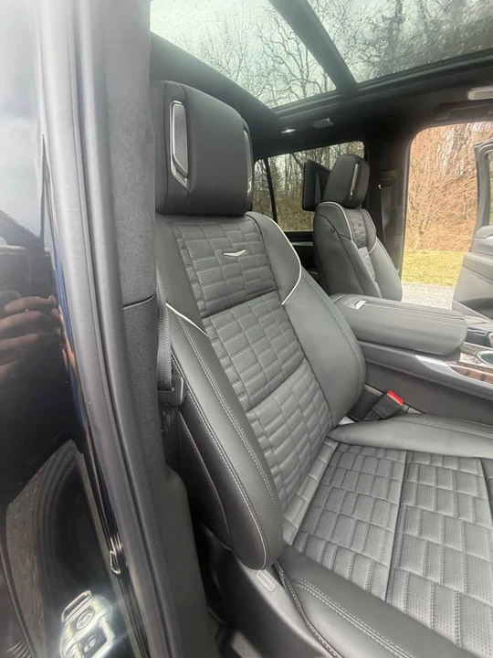 2026 Cadillac Escalade 5th Gen - Image 14 of 19