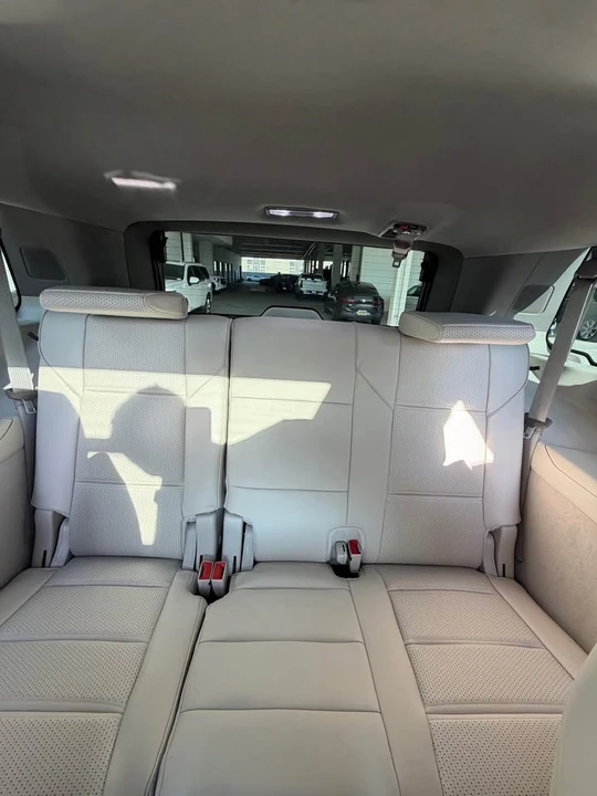 2026 Cadillac Escalade 5th Gen - Image 8 of 12
