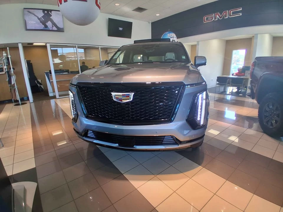 2026 Cadillac Escalade 5th Gen - Image 14 of 14