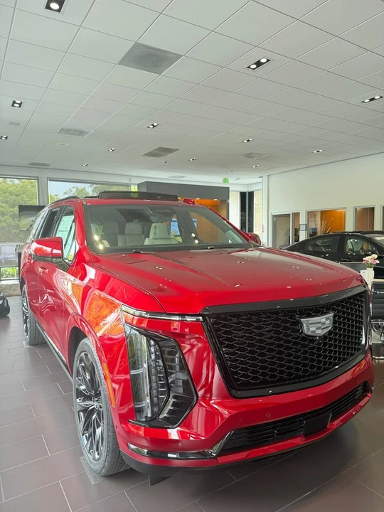 2026 Cadillac Escalade 5th Gen - Image 3 of 17