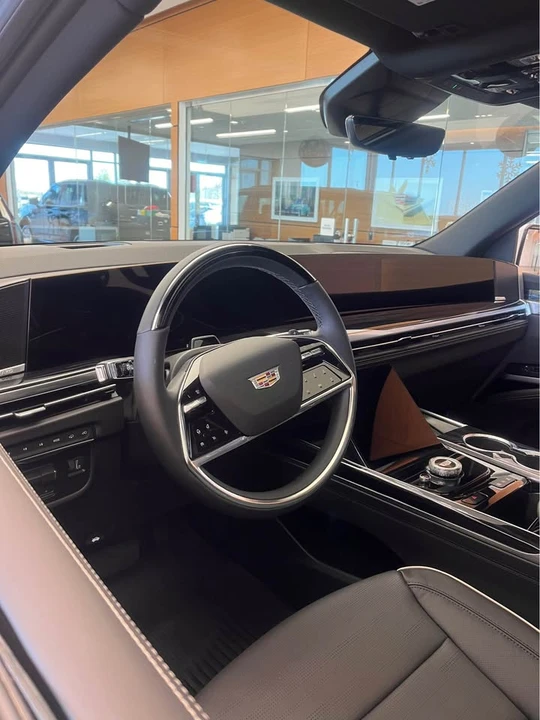 2026 Cadillac Escalade 5th Gen - Image 5 of 10