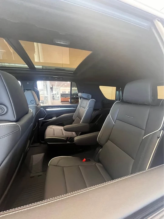 2026 Cadillac Escalade 5th Gen - Image 9 of 10
