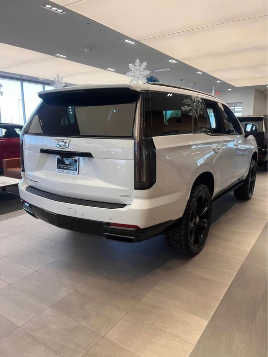 2026 Cadillac Escalade 5th Gen - Image 3 of 10