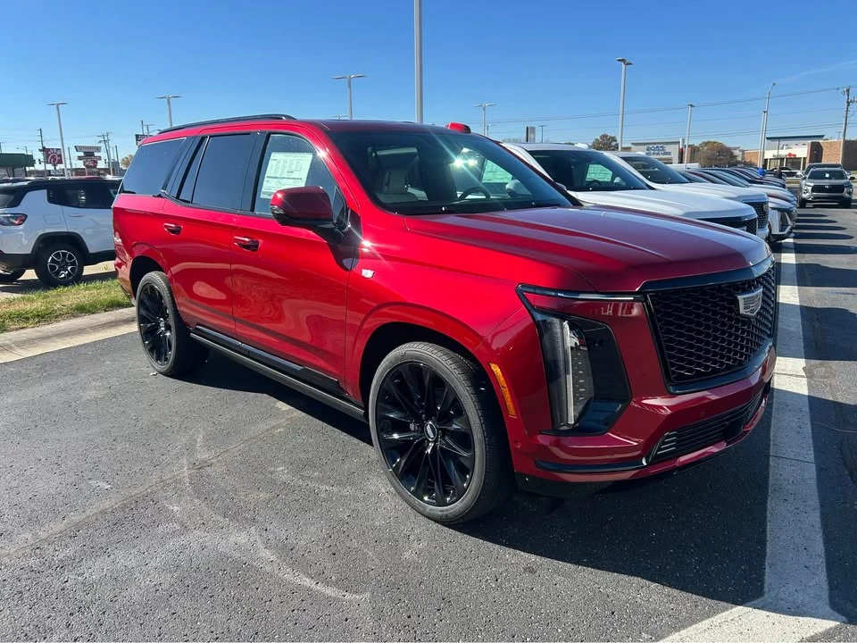 2026 Cadillac Escalade 5th Gen - Image 3 of 9