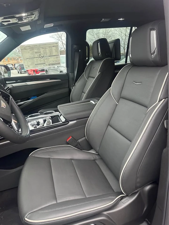 2026 Cadillac Escalade 5th Gen - Image 8 of 11