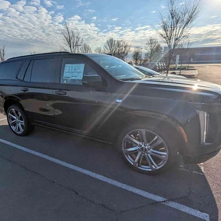 2026 Cadillac Escalade 5th Gen - Image 2 of 12