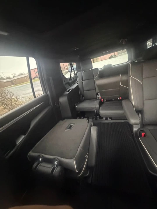 2026 Cadillac Escalade 5th Gen - Image 18 of 20