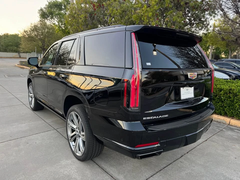 2026 Cadillac Escalade 5th Gen - Image 4 of 12