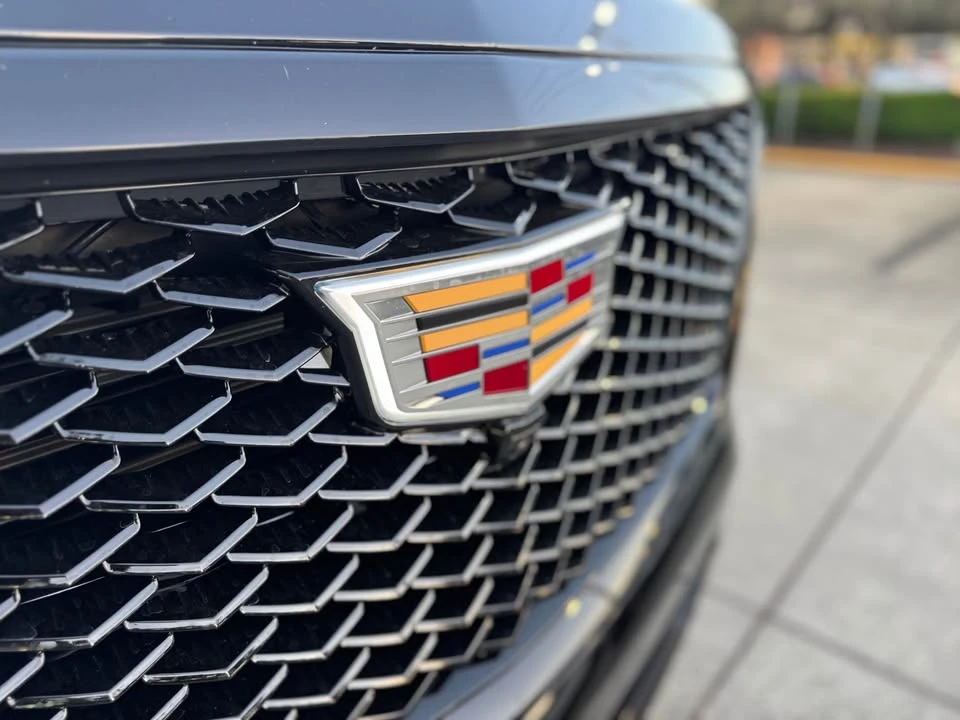 2026 Cadillac Escalade 5th Gen - Image 8 of 12
