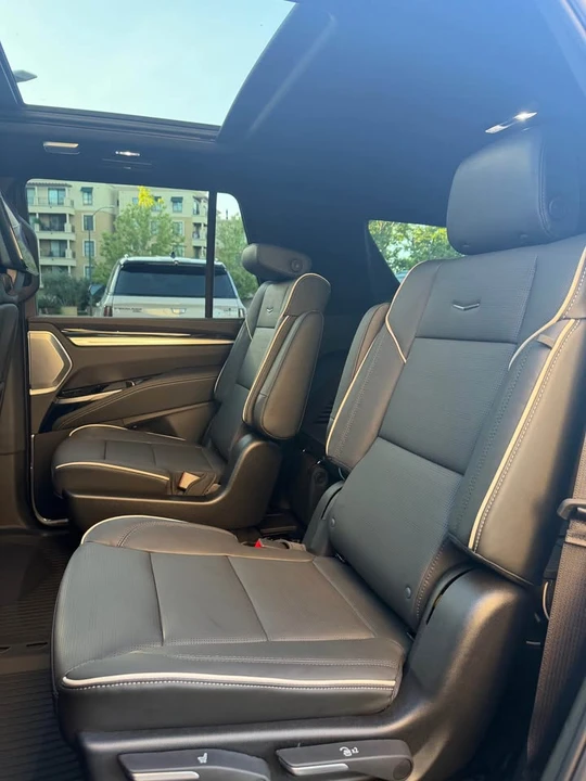 2026 Cadillac Escalade 5th Gen - Image 13 of 17