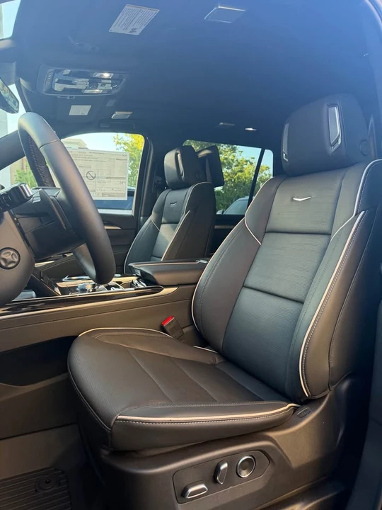 2026 Cadillac Escalade 5th Gen - Image 10 of 17