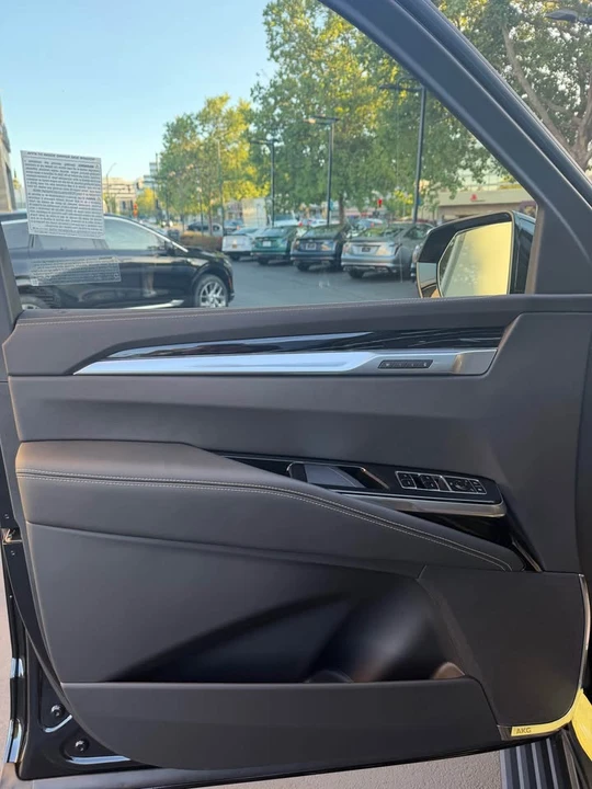 2026 Cadillac Escalade 5th Gen - Image 8 of 17