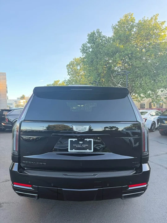 2026 Cadillac Escalade 5th Gen - Image 6 of 17