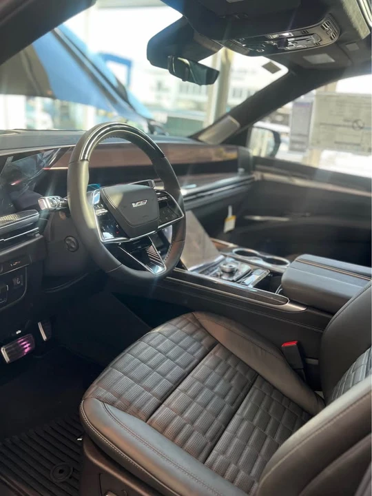 2026 Cadillac Escalade-V 5th Gen - Image 7 of 10