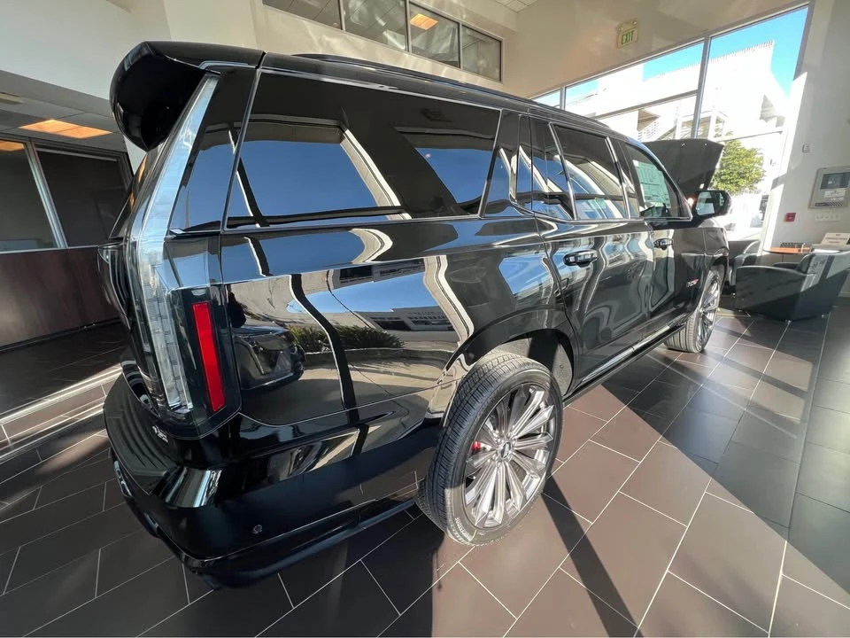 2026 Cadillac Escalade-V 5th Gen - Image 5 of 10