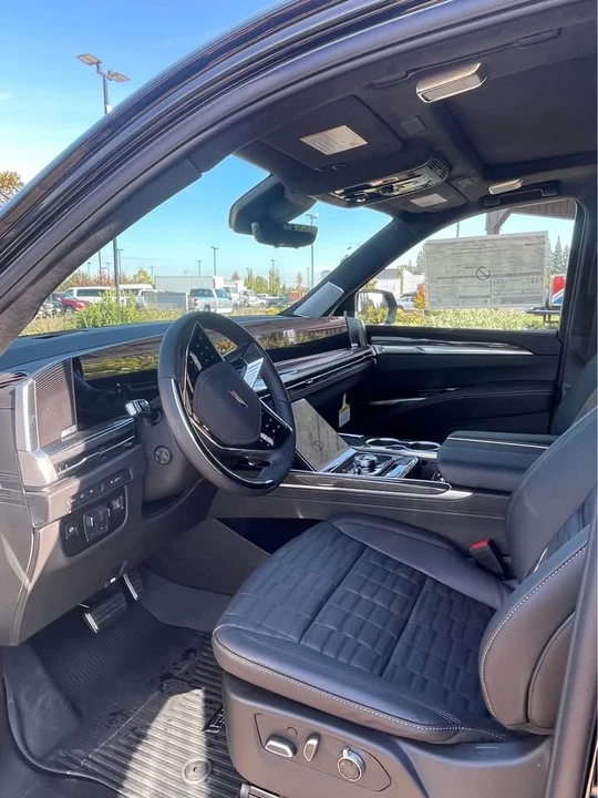 2026 Cadillac Escalade-V 5th Gen - Image 11 of 17