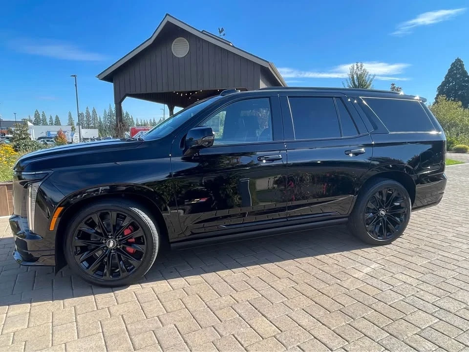2026 Cadillac Escalade-V 5th Gen - Image 4 of 17