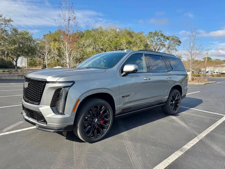 2026 Cadillac Escalade-V 5th Gen - Image 4 of 16