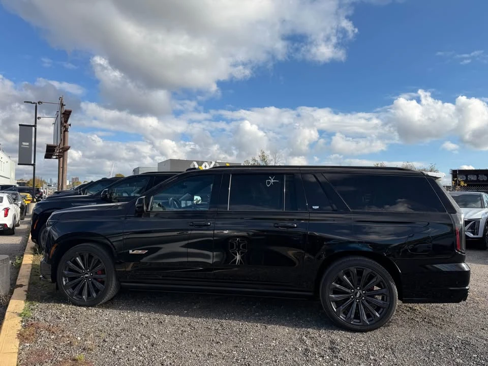 2026 Cadillac Escalade 5th Gen - Image 3 of 8