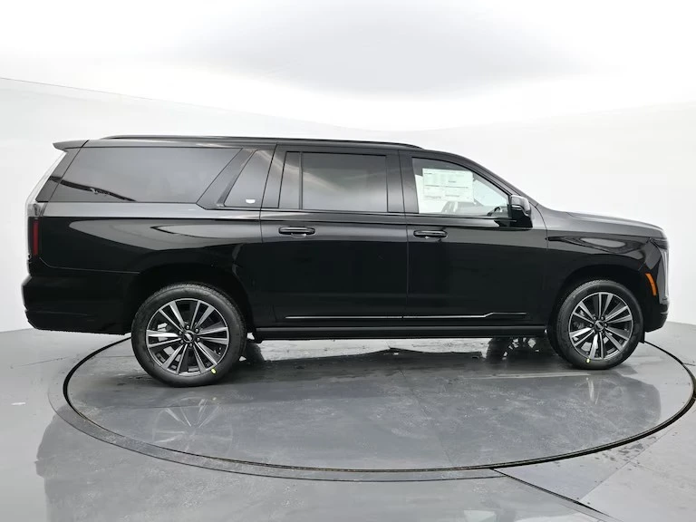 2026 Cadillac Escalade 5th Gen - Image 4 of 12